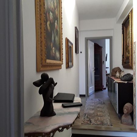 Retro' Beb Bed & Breakfast La Spezia Exterior photo