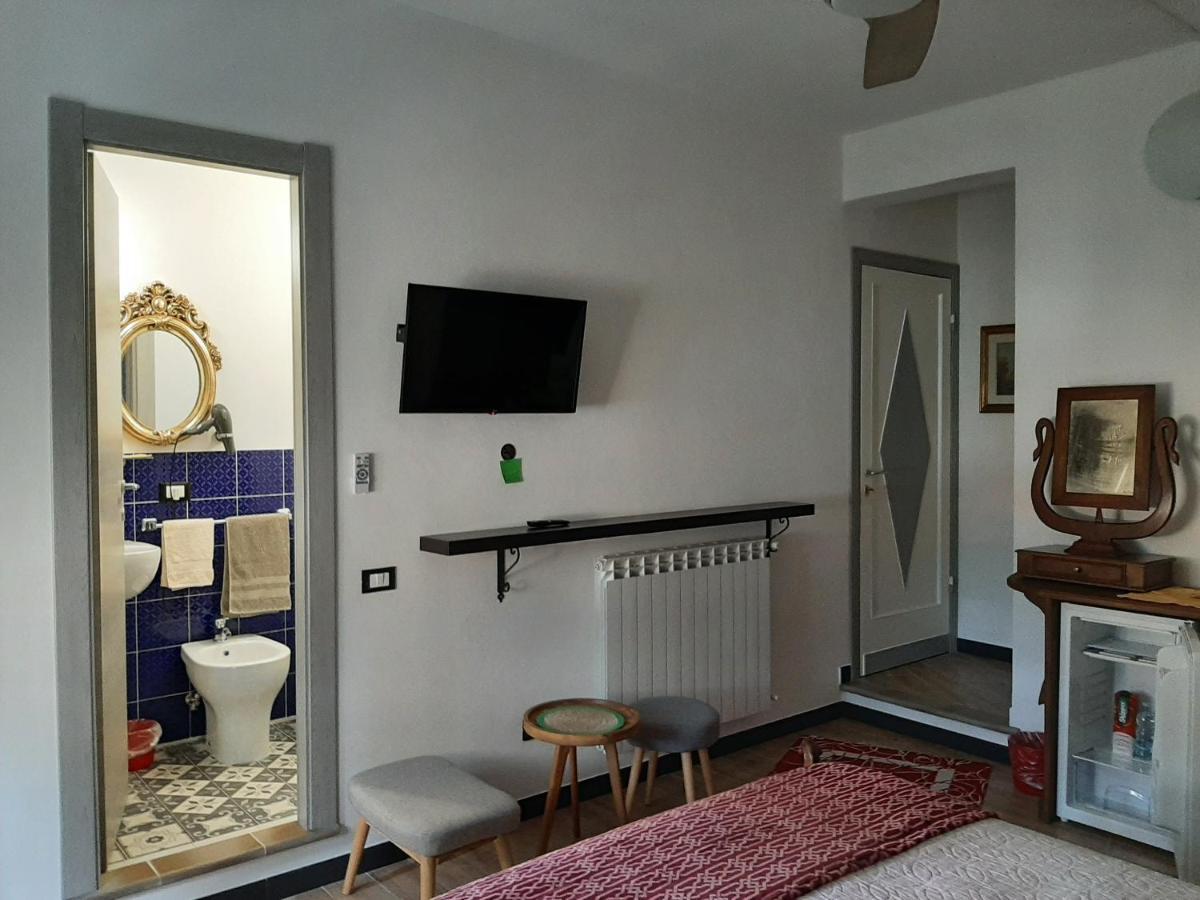 Retro' Beb Bed & Breakfast La Spezia Exterior photo